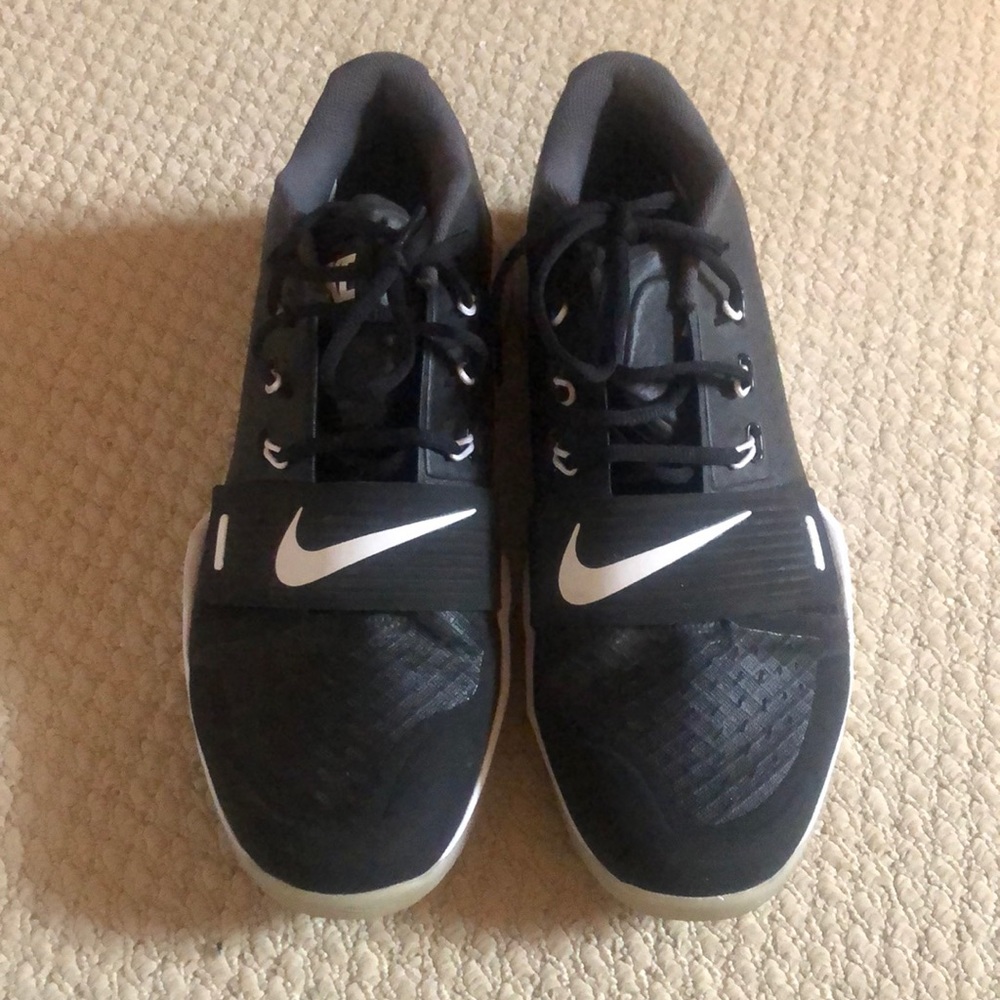 Mens size 15 Nike tennis shoes